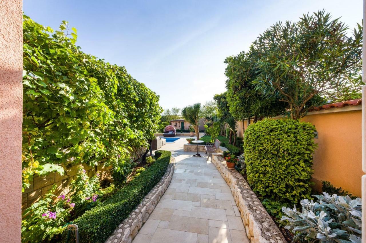 Navis Luxury Villa Водице Екстериор снимка